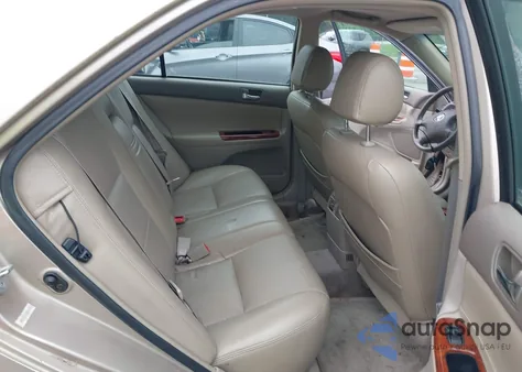 2003 Toyota Camry Xle z USA, uszkodzony, nr VIN 4T1BE30K83U168989